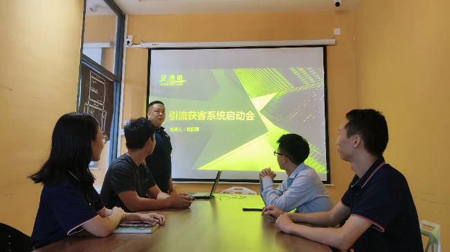 珠海中山短视频拍摄肇庆代运营公司：95%的企业做短视频，为何粉丝难破千？露脸、真诚、重复——这看似最笨的方法，正在悄悄奖励那5%的清醒者